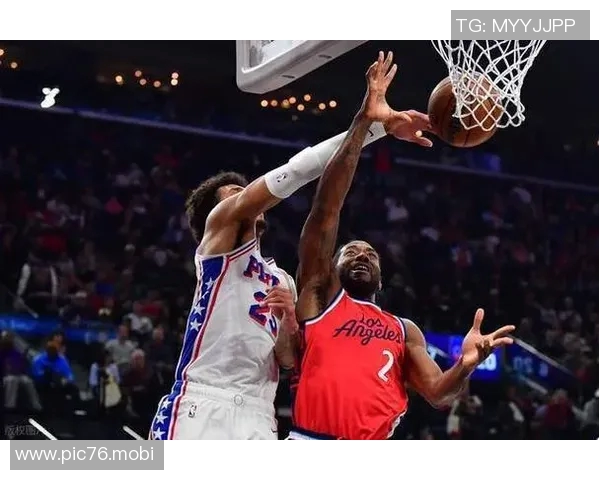 被打爆!快船三分15中2落后20分伦纳德16分苦撑,米切尔14分